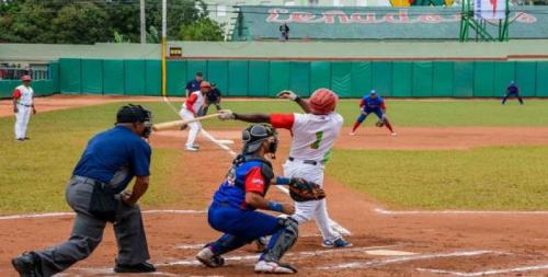  El líder Las Tunas recibe a su escolta Villa Clara en béisbol cubano